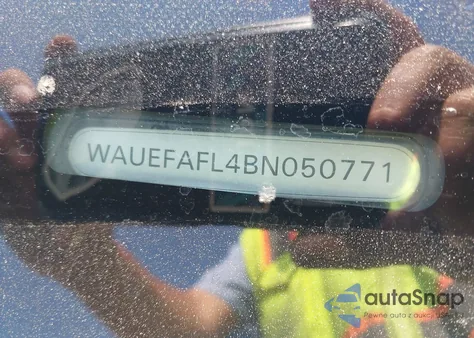 2011 Audi A4 2.0T Premium z USA, uszkodzony, nr VIN WAUEFAFL4BN050771